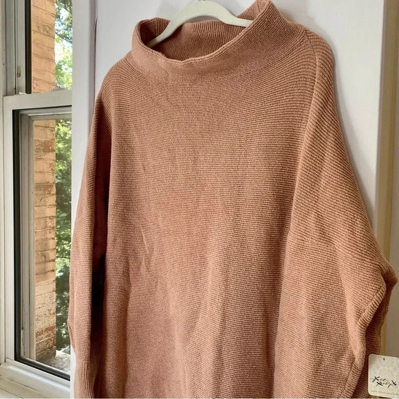 NWT Free People Ottoman Slouchy Tunic Sweater Cafe Cream Tan Small Oversized - Picture 8 of 9
